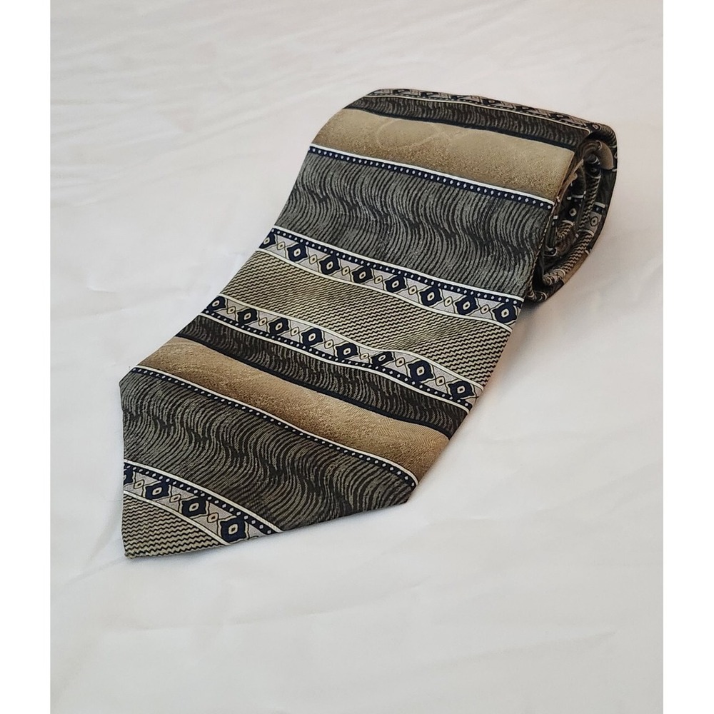 David Taylor 100% Polyester Striped‎ Men's Neck Tie